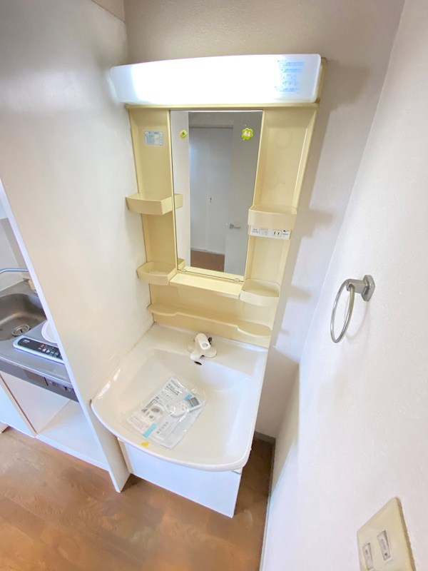 洗面設備　使いやすい洗面所です