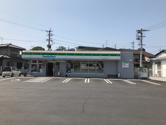 コンビニ　ファミリーマート島崎４丁目店（コンビニ）まで450m