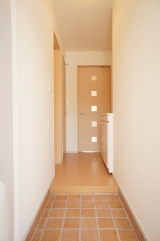 玄関　図面と現状に相違がある場合には現状を優先