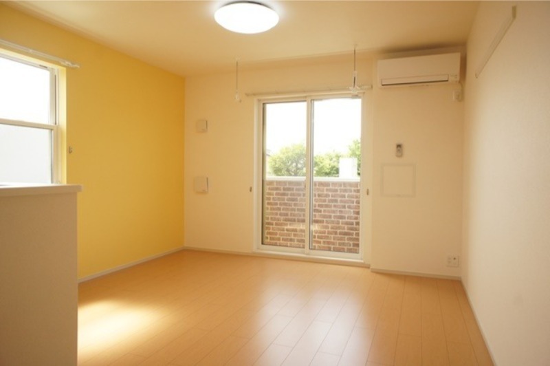 居室・リビング　図面と現状に相違がある場合には現状を優先