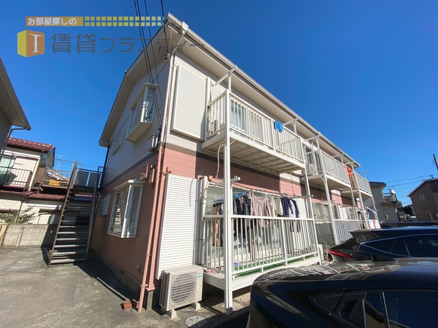 建物外観　雰囲気の良い住宅街に日当たり良好物件見つけました。