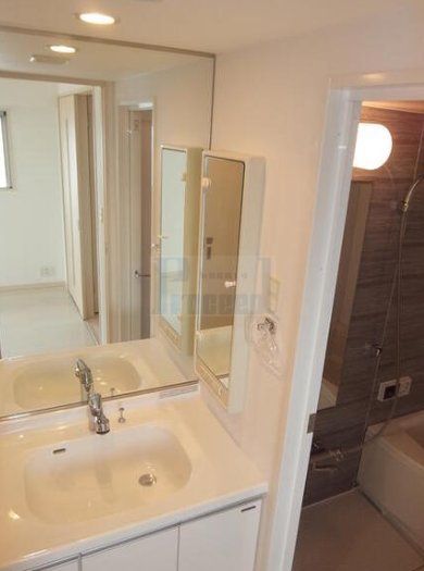 洗面設備　※別部屋参考写真※現況優先です