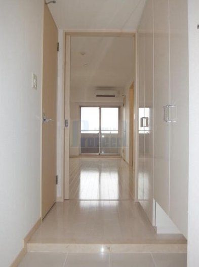 玄関　※別部屋参考写真※現況優先です