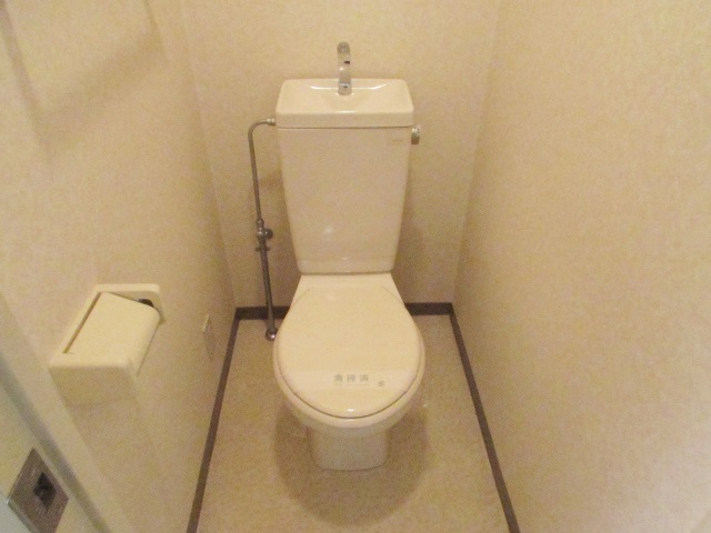 トイレ　コンパクトで使いやすいトイレです