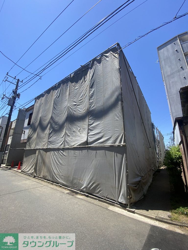 建物外観　駐車場