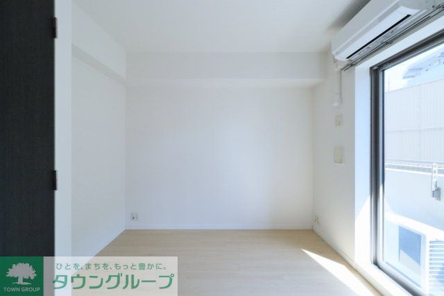 居室・リビング　別号室参考写真