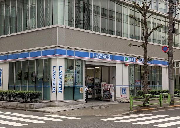 コンビニ　ローソン日本橋蛎殻町一丁目店（コンビニ）まで209m