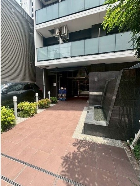 エントランス　名古屋で一番初期費用の安い賃貸専門の不動産会社です(^^)