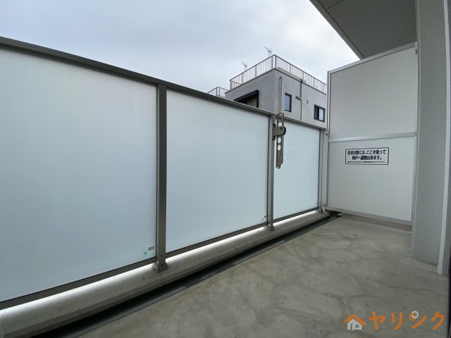 バルコニー　反転タイプの写真使用