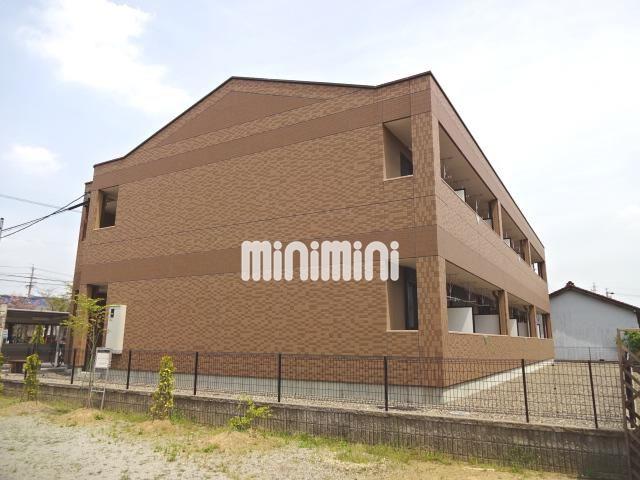 建物外観　大型スーパーに近く便利な立地です。