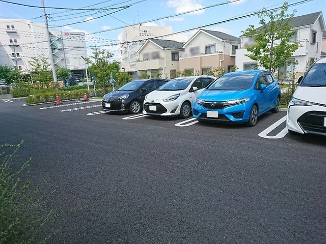 駐車場　駐車場