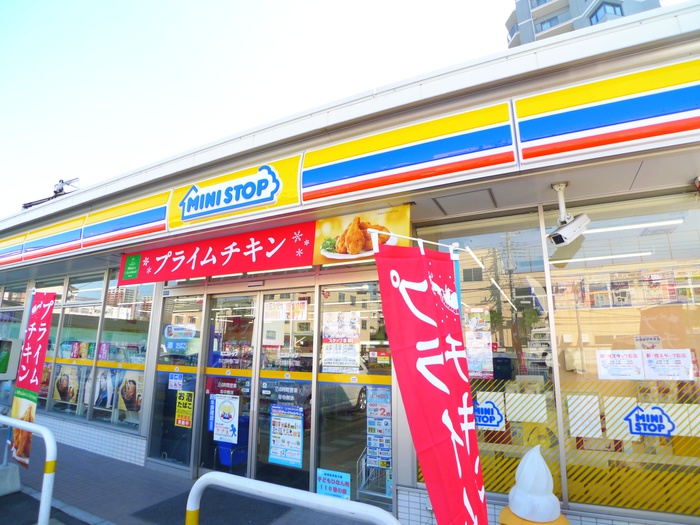 コンビニ　ミニストップ（コンビニ）まで415m
