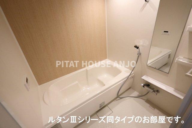 バス・シャワールーム　お風呂です