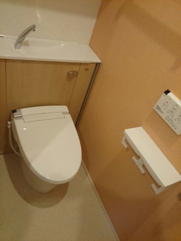トイレ　コンパクトで使いやすいトイレです