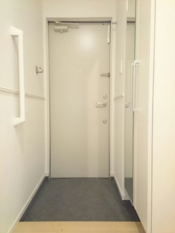 玄関　落ち着いた玄関です