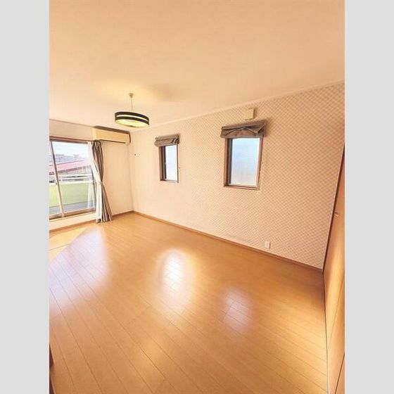 高茶屋7丁目戸建の内装写真