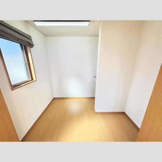 高茶屋7丁目戸建の内装写真