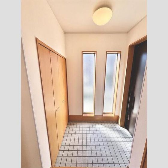 高茶屋7丁目戸建の玄関写真