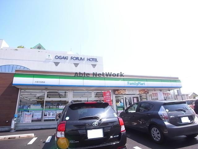 コンビニ　ファミリーマート大垣万石町店（コンビニ）まで718m