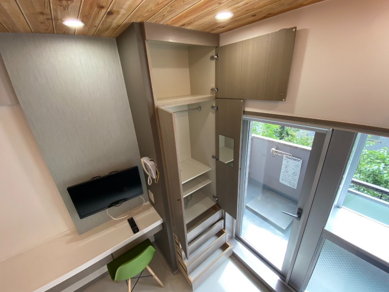 収納　寝室の収納です。部屋がすっきり片付きます。