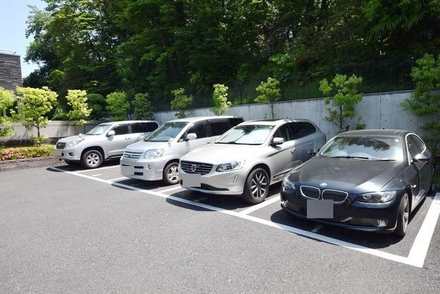 駐車場　★駐車場です。