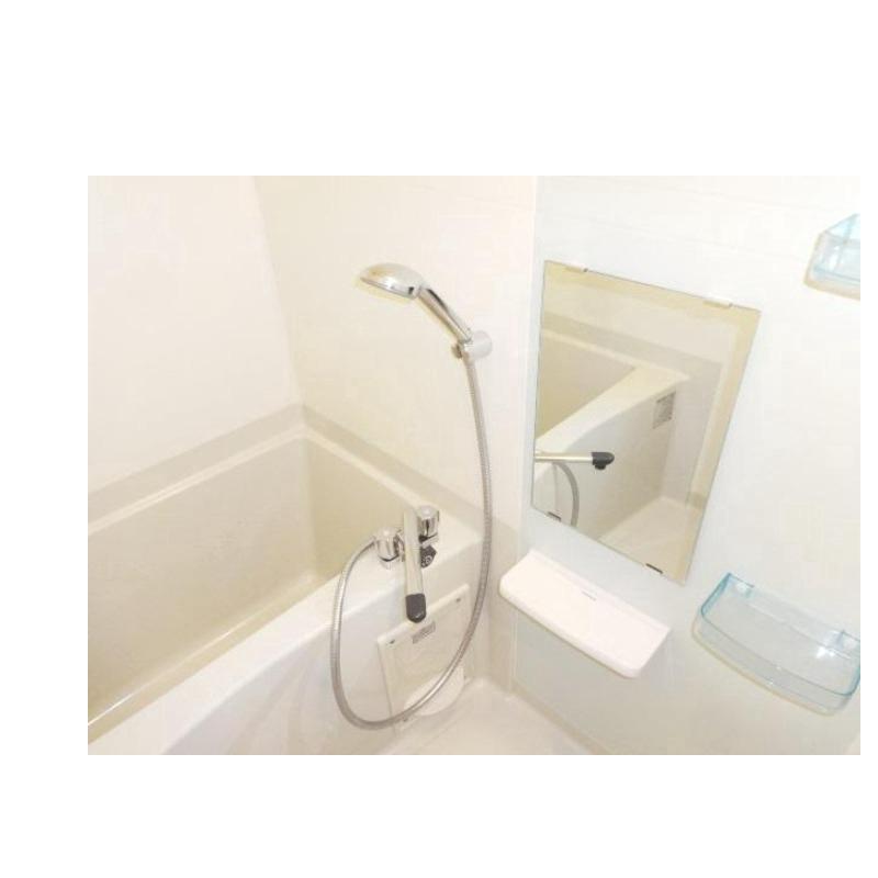 バス・シャワールーム　お風呂とトイレは別です。
