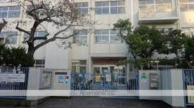 小学校　高畑小学校（小学校）まで3889m