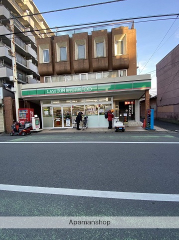 コンビニ　ローソンストア１００草加住吉店（コンビニ）まで531m