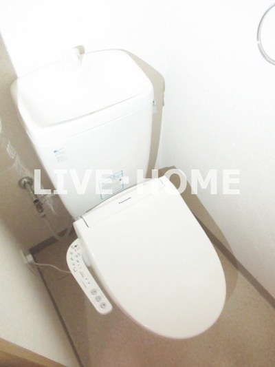 東京メトロ丸ノ内線 新中野駅 徒歩6分 12階建 築25年のトイレ写真