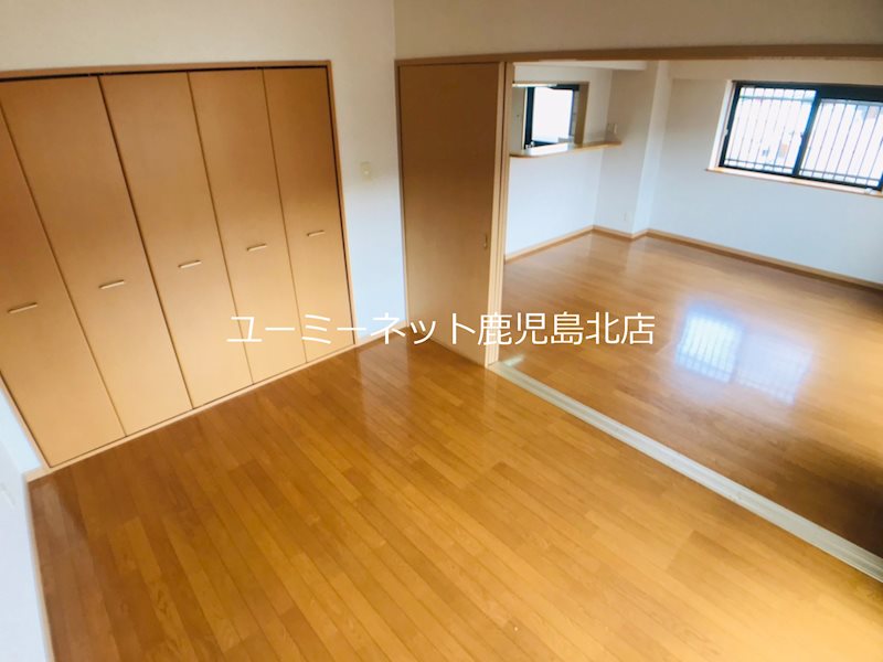 OPUS 城山台の居間写真