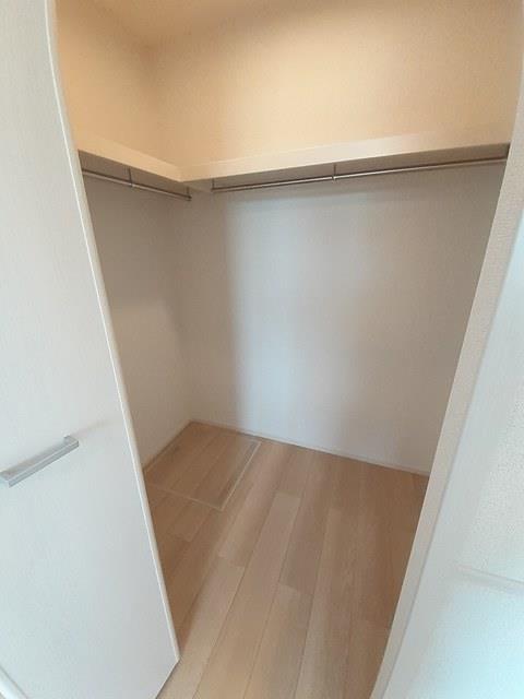 収納　ウォークインクローゼット