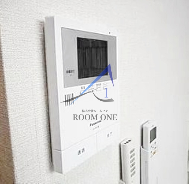 セキュリティ　モニター付きインターホンです。