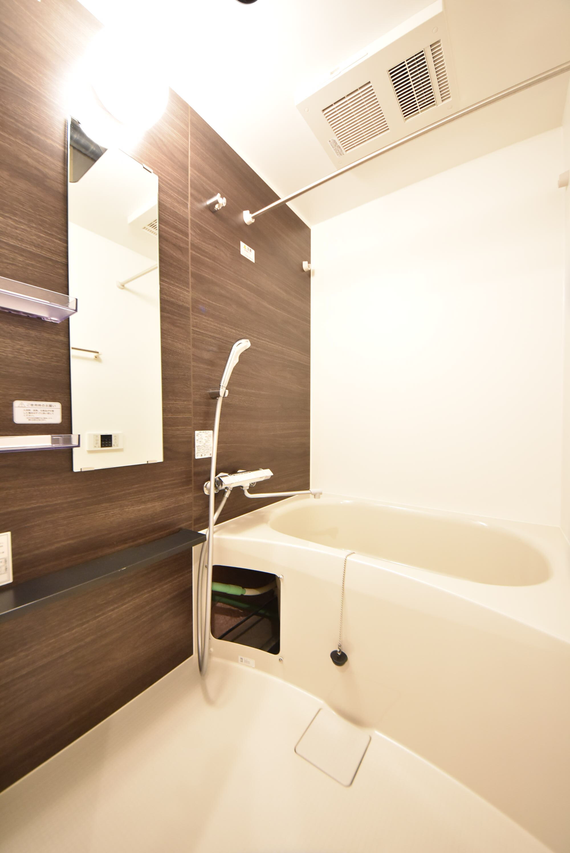 バス・シャワールーム