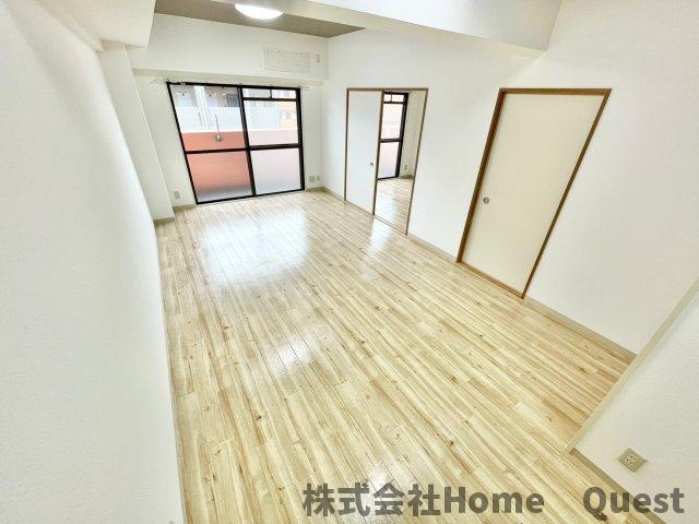 ルモンドオサカベの居間写真