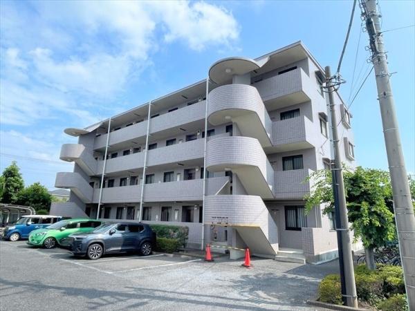 建物外観　鉄筋コンクリート造のマンション