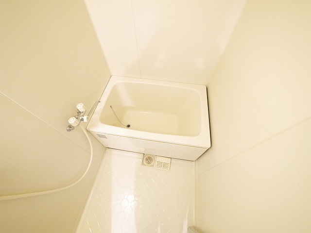 バス・シャワールーム　お風呂です