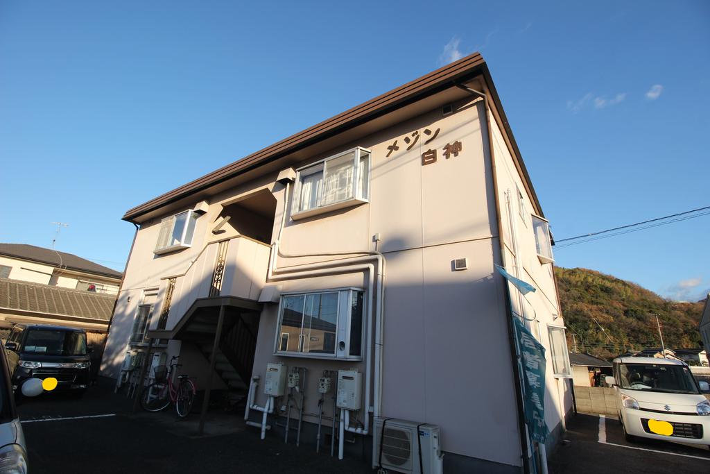 建物外観　2階建てアパートです♪