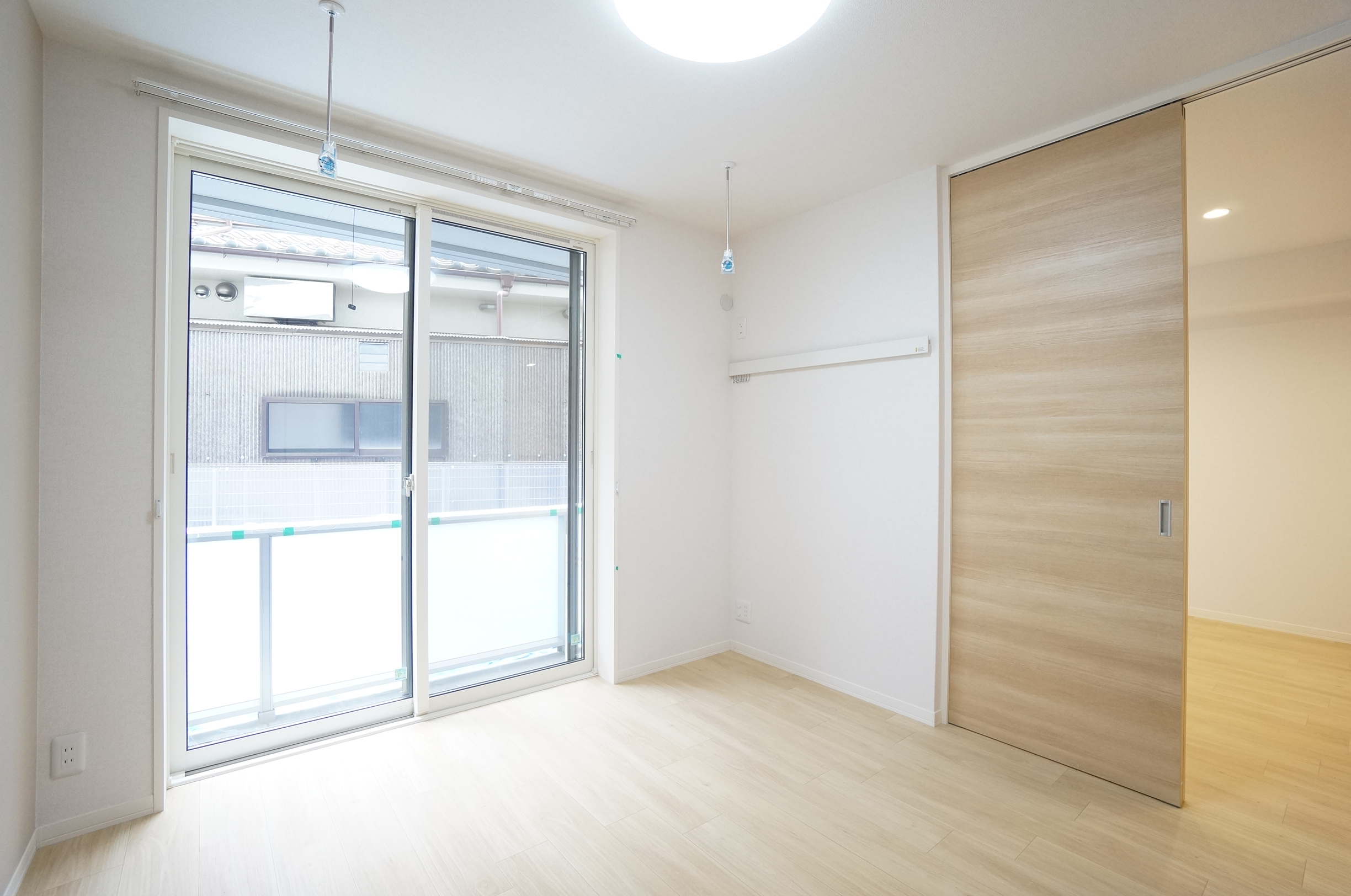 居室・リビング　居室、ＬＥＤ照明付