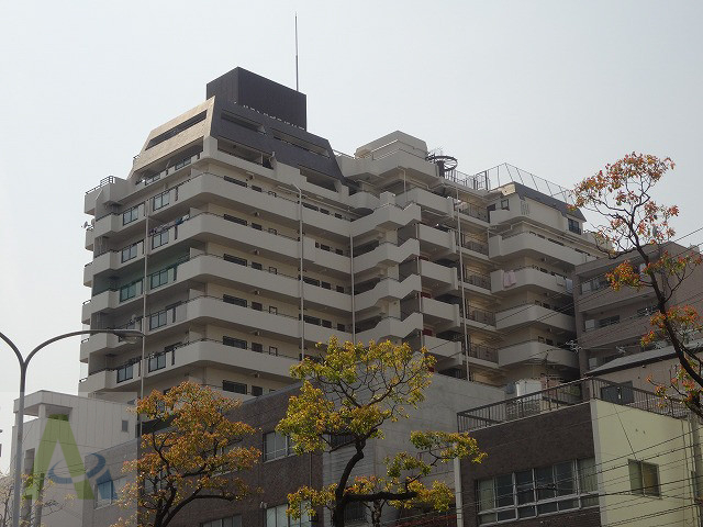 グランドプラザ神戸の建物外観