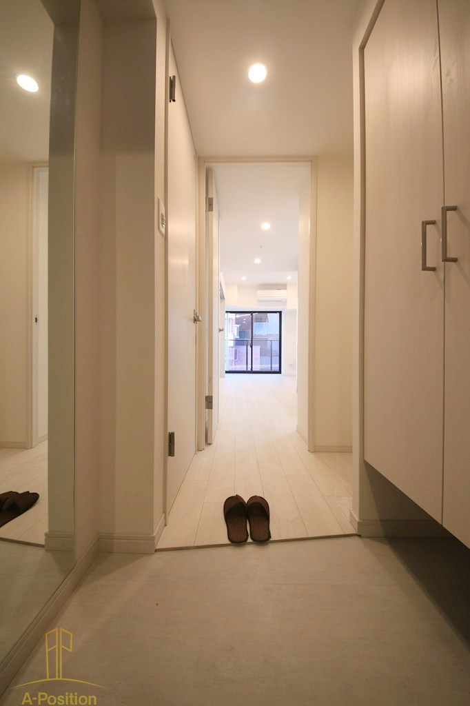 玄関　シーズンフラッツ梅田NORTH