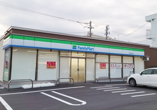 コンビニ　ファミリーマート江別向ヶ丘店（コンビニ）まで115m