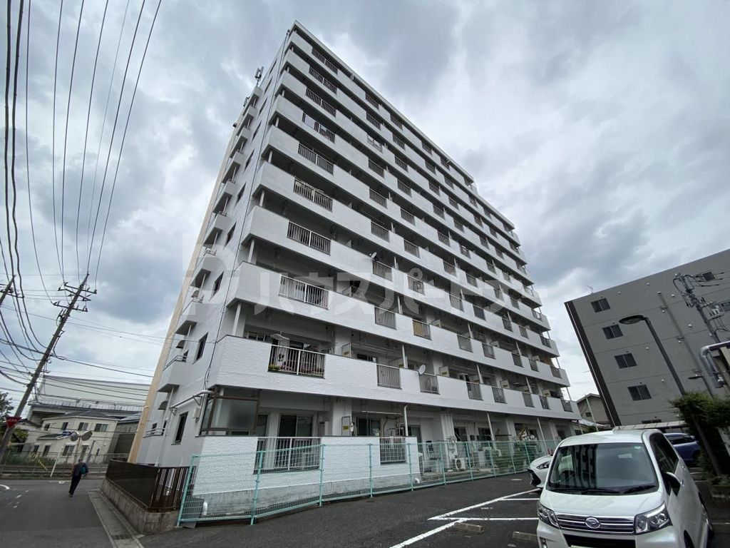 【松戸市上本郷のマンションの建物外観】