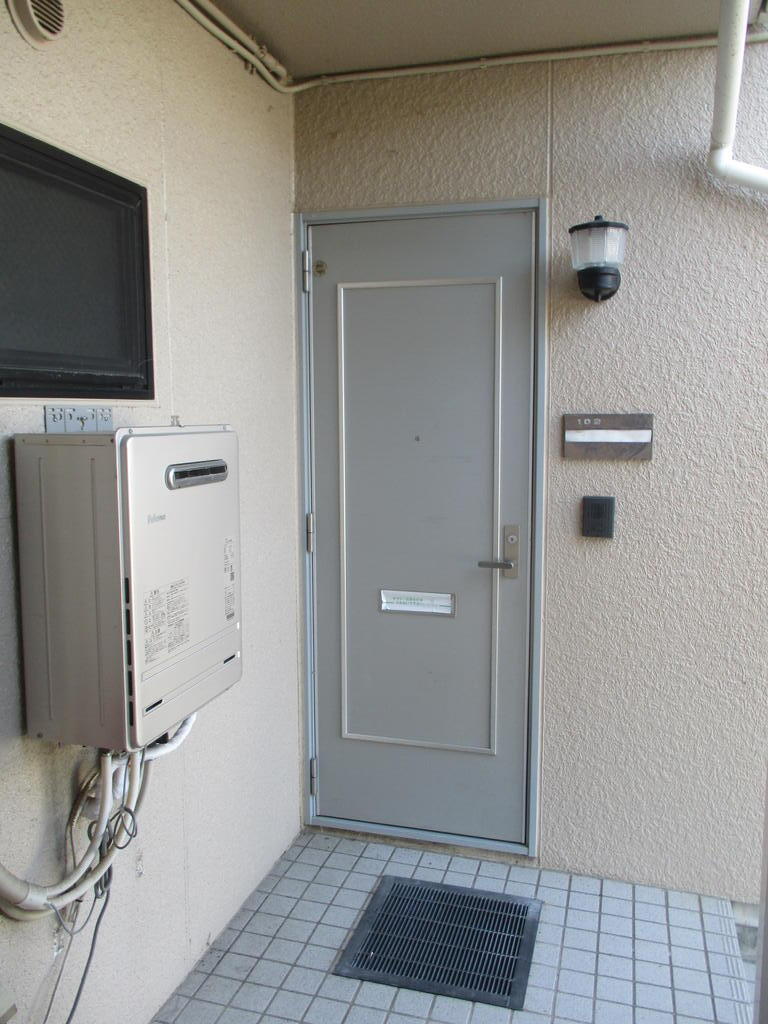 屋代ハイツの玄関写真
