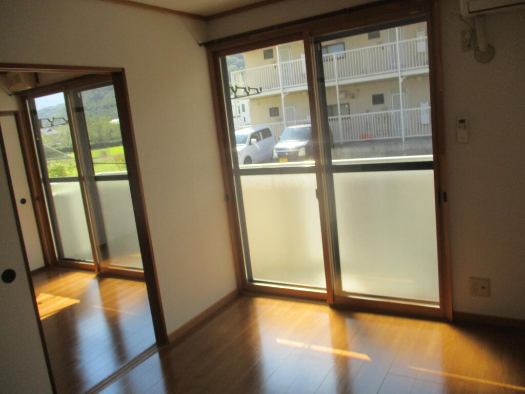 屋代ハイツの居間写真