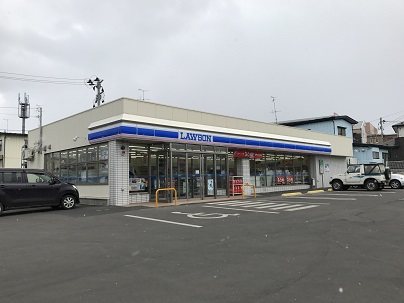 コンビニ　ローソン八戸湊高台六丁目店（コンビニ）まで493m