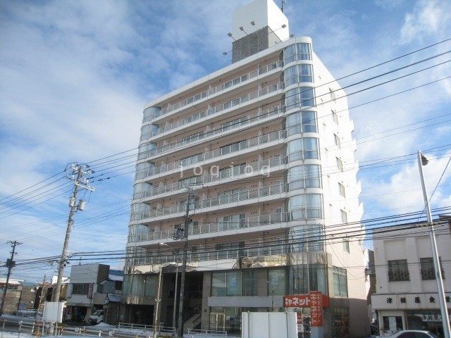 函館市松風町のマンションの建物外観