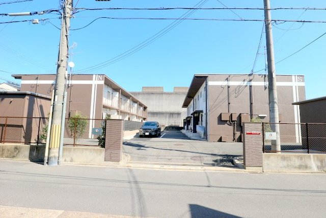 京都市南区唐橋琵琶町のアパートの建物外観