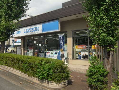 【奈良市南魚屋町のマンションのコンビニ】