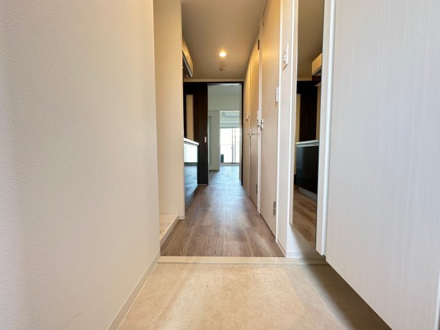 玄関　詳細は、RISUMO江坂本店までお問合せください♪