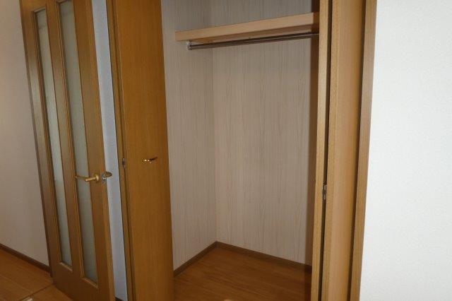 収納　クローゼット